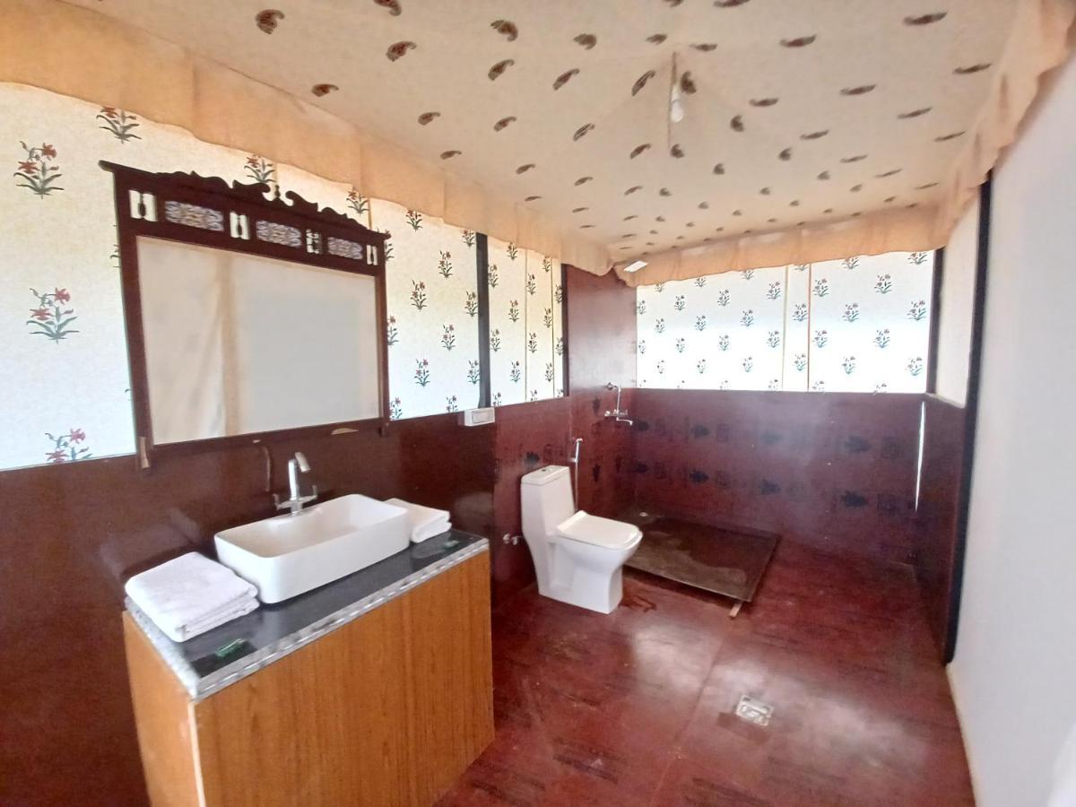 Royal Pushkar Camps- A Luxury Camp Resort ภายนอก รูปภาพ
