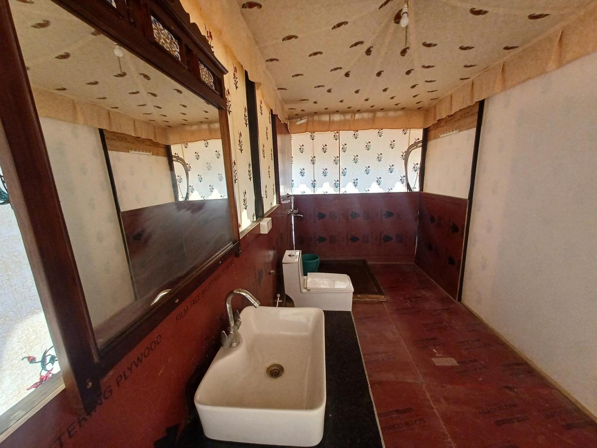 Royal Pushkar Camps- A Luxury Camp Resort ภายนอก รูปภาพ