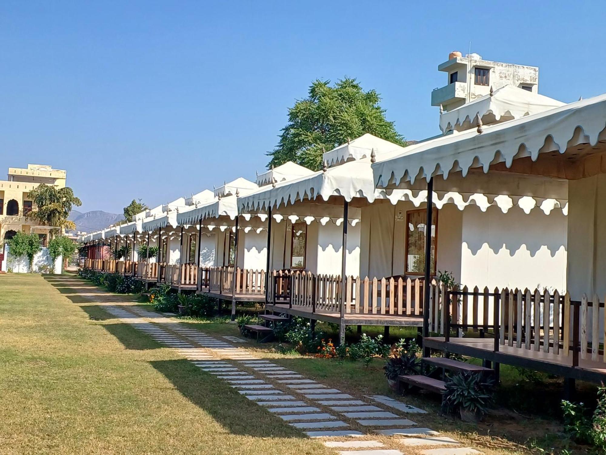 Royal Pushkar Camps- A Luxury Camp Resort ภายนอก รูปภาพ