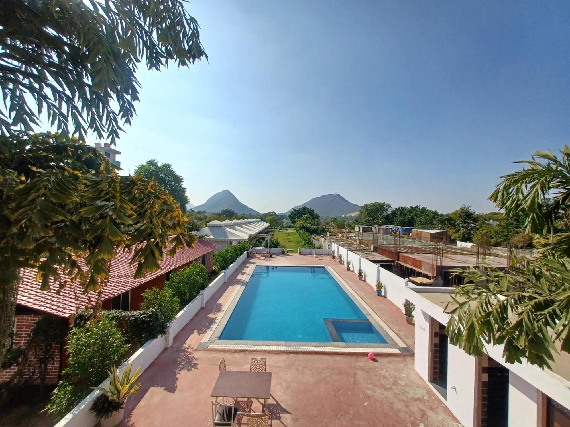 Royal Pushkar Camps- A Luxury Camp Resort ภายนอก รูปภาพ