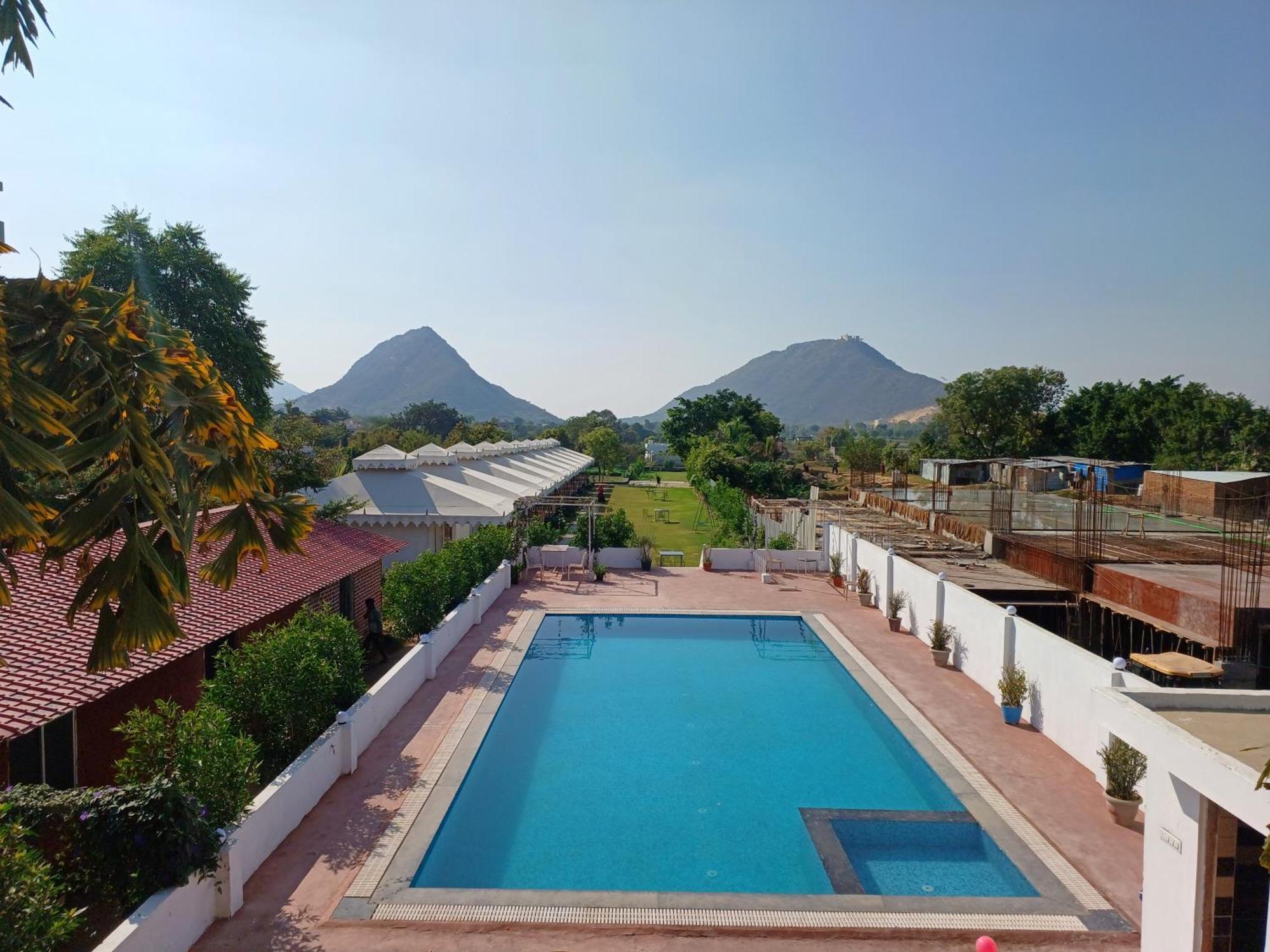 Royal Pushkar Camps- A Luxury Camp Resort ภายนอก รูปภาพ