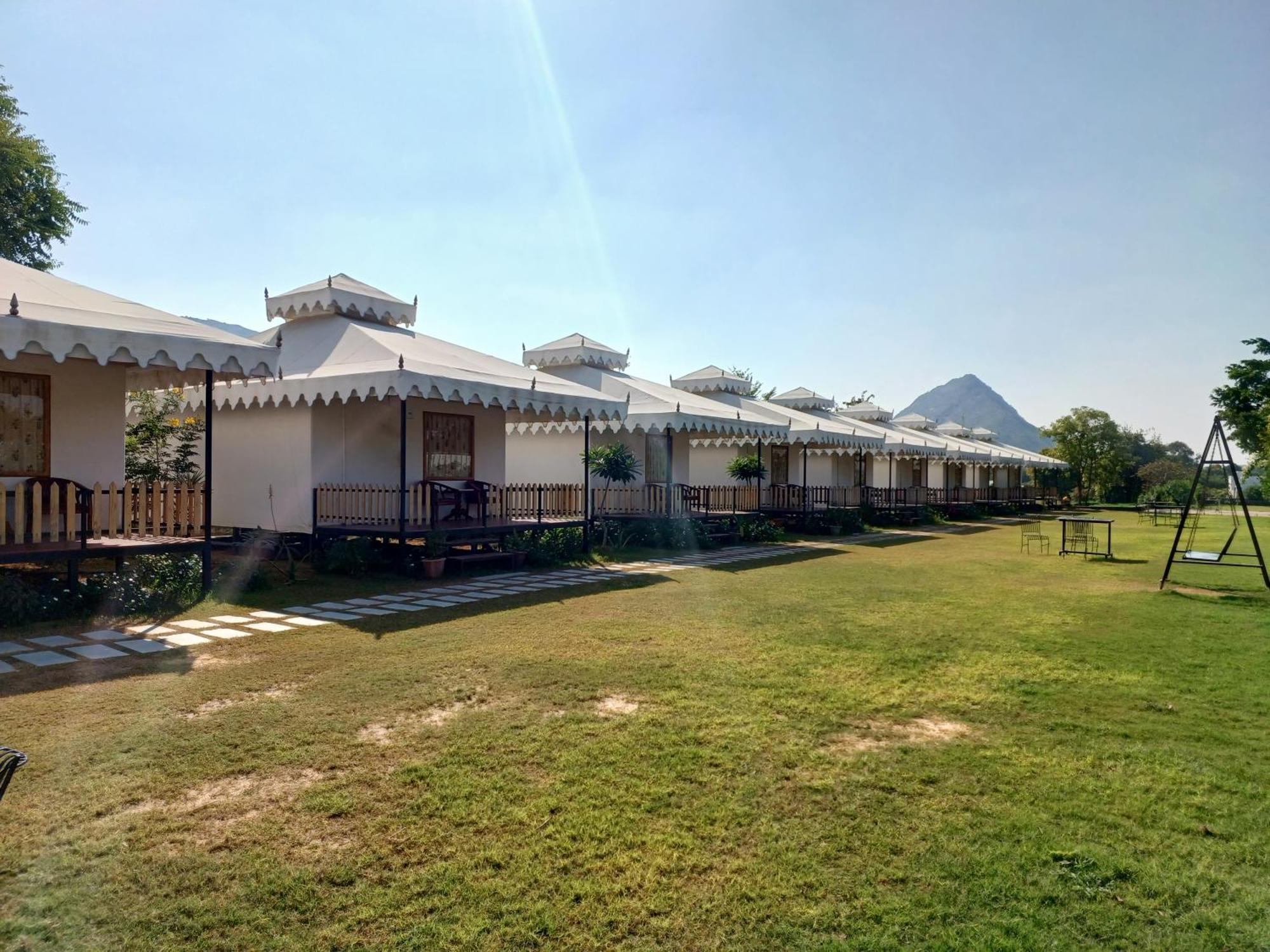 Royal Pushkar Camps- A Luxury Camp Resort ภายนอก รูปภาพ